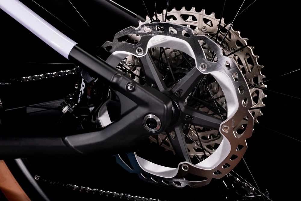 Cube Reaction Hybrid SLT 750 29 Violetwhite´n´black 2 Cube Reaction Hybrid SLT 750 29 Violetwhite´n´black – Bild 2