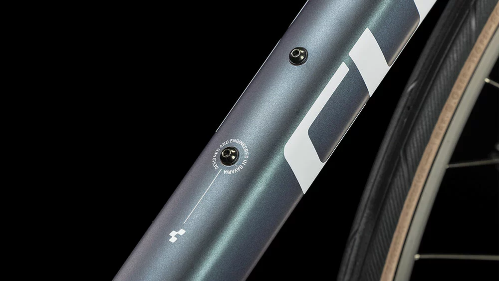 Cube Attain Deepblue´n´white 4 Cube Attain Deepblue´n´white – Bild 4