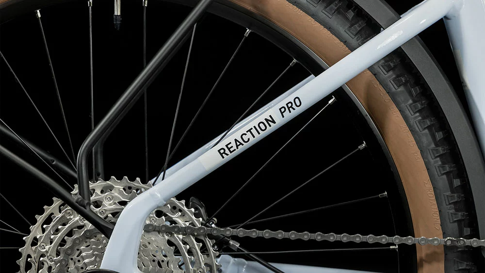 Cube Reaction Hybrid Pro 625 Allroad Easy Entry Flashwhite´n´black 5 Cube Reaction Hybrid Pro 625 Allroad Easy Entry Flashwhite´n´black – Bild 5