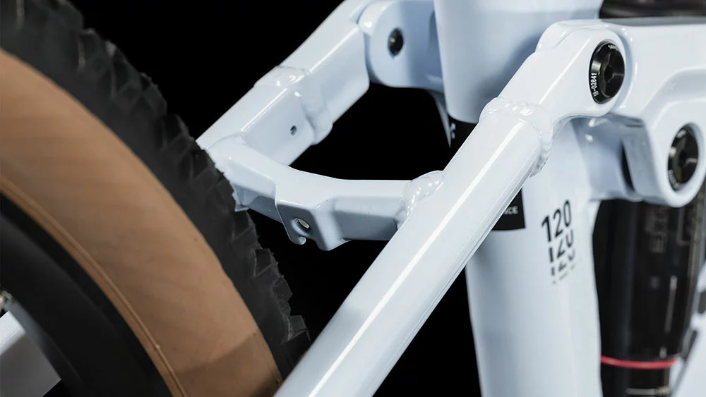 Cube Stereo Hybrid 120 Pro 750 Flashwhite´n´black 3 Cube Stereo Hybrid 120 Pro 750 Flashwhite´n´black – Bild 3